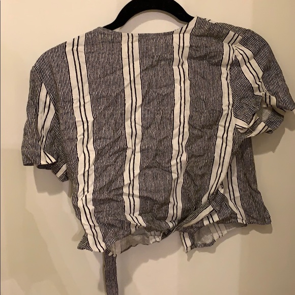 Black and White Striped Wrap Top UO NWT - Picture 6 of 6